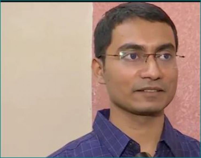 Know who is UPSC topper Shubham Kumar