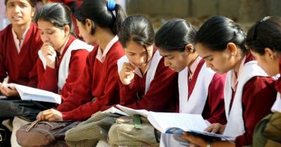 CBSE board : केंद्रीय विद्यालय की कक्षा 10वीं में हिंदी विषय पढ़ना होगा अनिवार्य