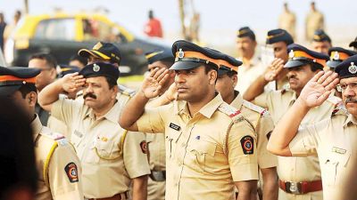 पुलिस भर्ती : 200 पदों पर नौकरियां, वेतन हर महीने 92 हजार रु