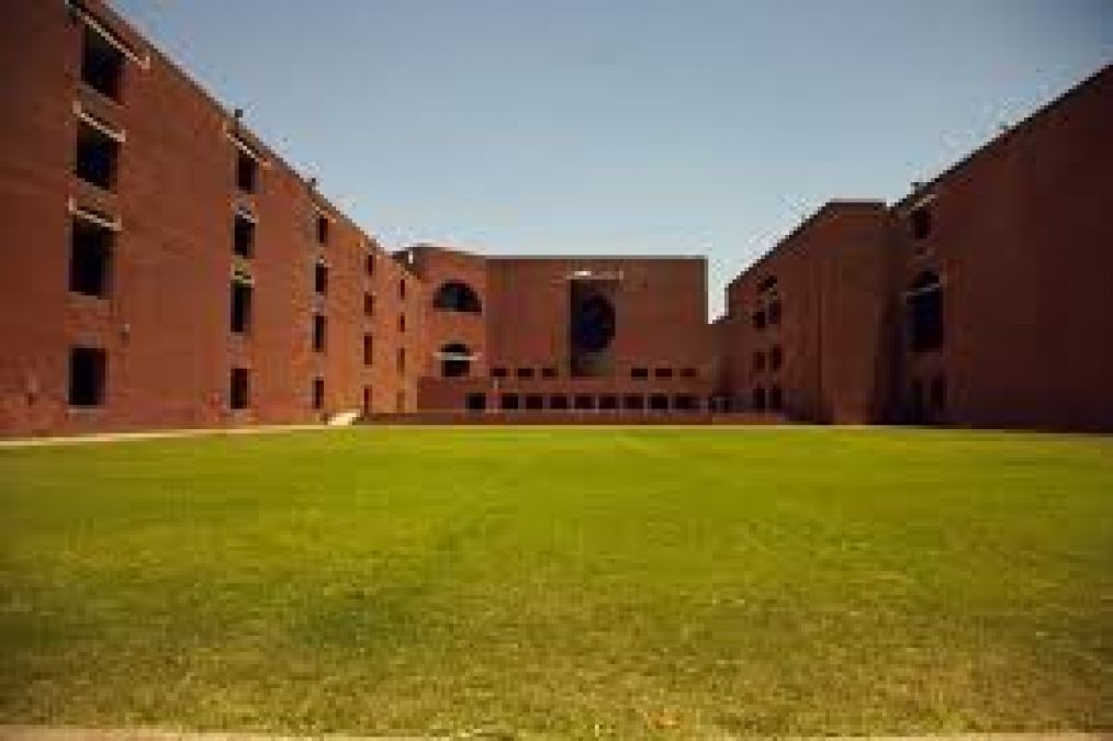 IIM Ahmedabad: Recruitment for the posts of Research Associate, Apply Soon