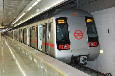 जल्दी करें, दिल्ली मेट्रो में निकली हजारों वैकेंसी