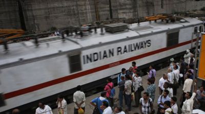 विभिन्न पदों पर रेलवे ने निकाली 63 हजार वैकेंसी