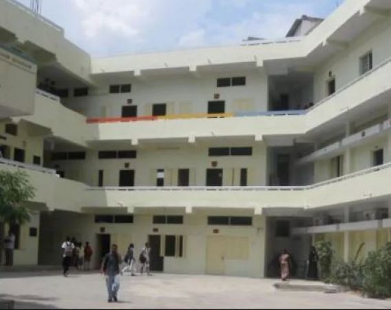 यंग प्रोफेशनल पद पर नौकरी, इंडियन इंस्टीट्यूट ऑफ मैनेजमेंट रिसर्च हैदराबाद में करें अप्लाई