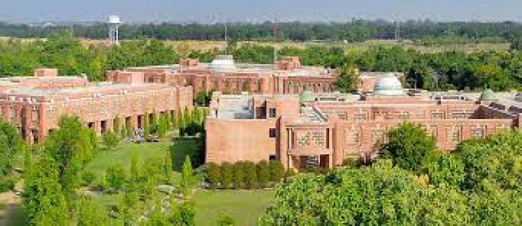 Applications issued for the post at IIM Lucknow