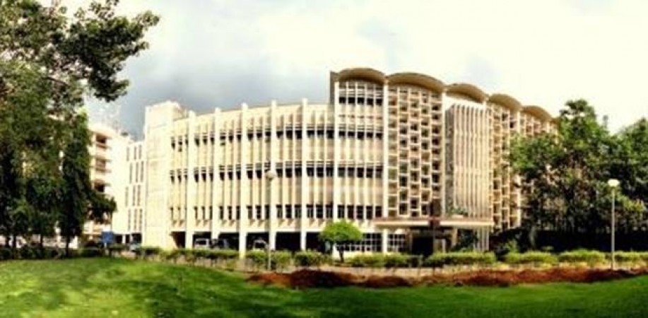 IIT Bombay: Vacancy for the posts of Senior Project Manager, salary Rs. 82000/-