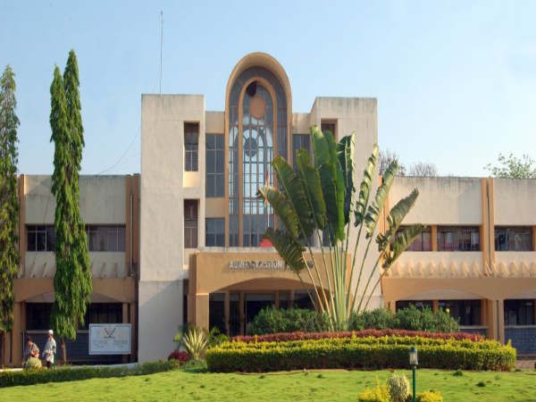 हैदराबाद विश्वविद्यालय आपको दे रहा है सरकारी नौकरी पाने का मौका