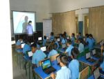दिल्ली के सरकारी स्कूलों में अब बच्चों के लिए कंप्यूटर हुआ अहम