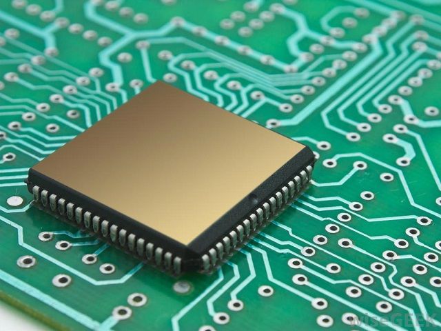 करंट अफेयर्स :विश्व की पहली 1000 प्रोसेसर कंप्यूटर चिप का विकास