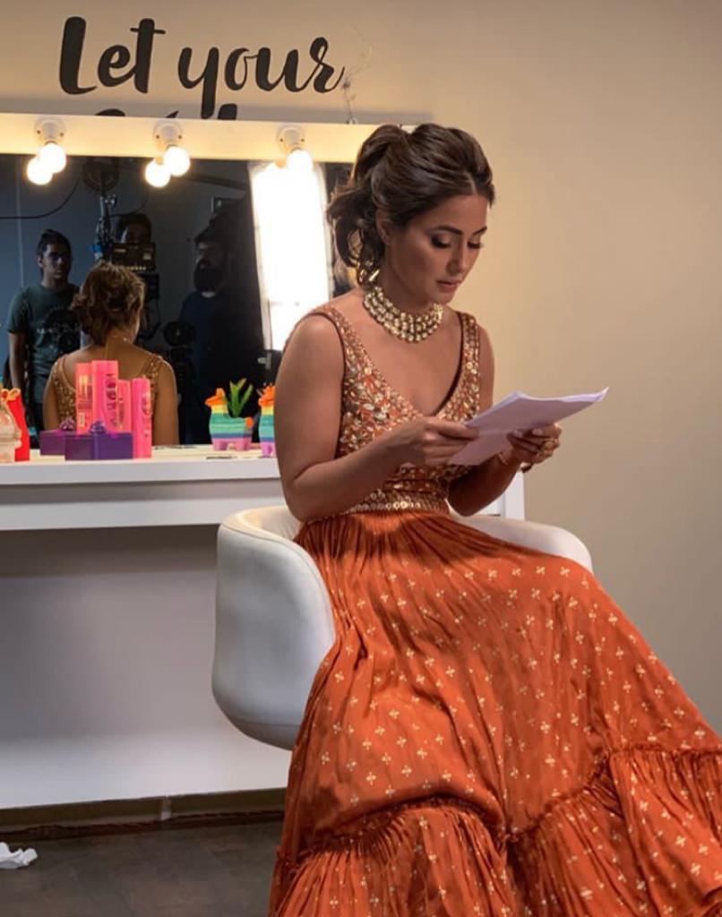 Hina Khan unleashes her glam game in an enchanting cut-out ivory gown |  Times of India
