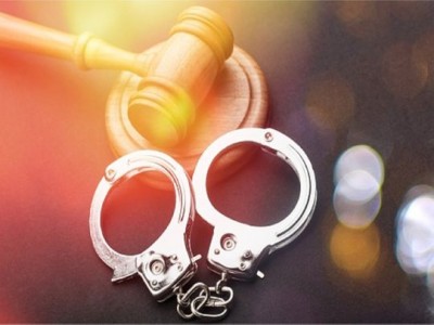 Maharashtra: Police arrested two accused in filmy style