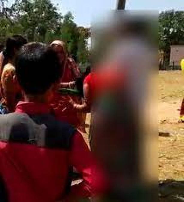 Villagers thrash a couple who are allegedly in illicit relationship