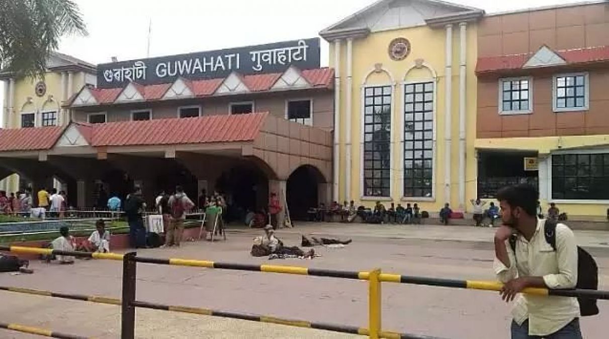 Guwahati Railway Police detains 3 people carrying Rs 1.48 crore