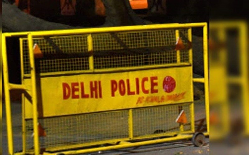 दिल्ली में अवैध शराब बेचने वाली 65 वर्षीय बुजुर्ग महिला गिरफ्तार