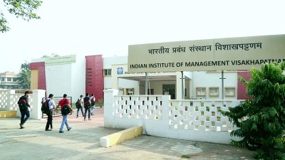 IIM Vizag achieves 100 pc placements, top package worth Rs 23.5 lakh per year