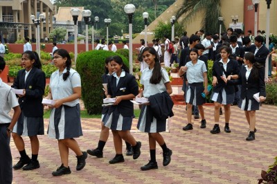 मध्य प्रदेश में 1 अप्रैल से स्कूल खोलने के फैसले पर एक बार फिर की जाएगी समीक्षा: सीएम शिवराज सिंह चौहान