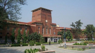 Amid Covid crisis Delhi University postpones final year examinations