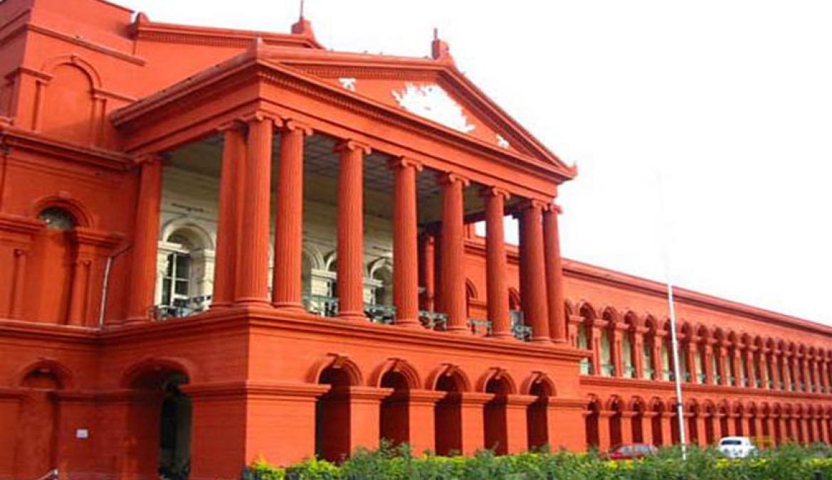 Karnataka High Court Recruitment 2019 For 95 Group D Posts; Earn Up To 63,200 Per Month