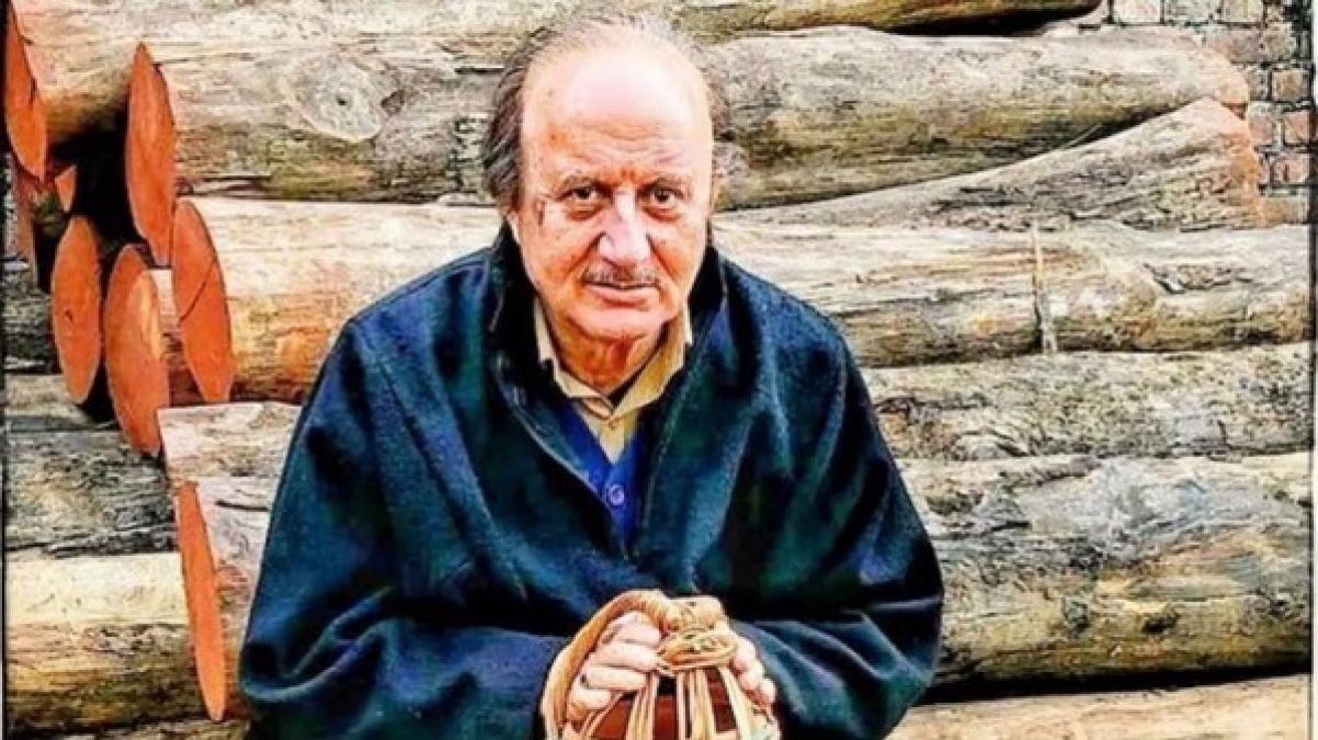 Anupam Kher gets emotional remembering his father, shares post and dedicates 'The Kashmir Files'