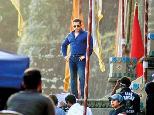 Dabangg  3 : मुसीबत में फंसे सलमान खान, मिला लीगल नोटिस