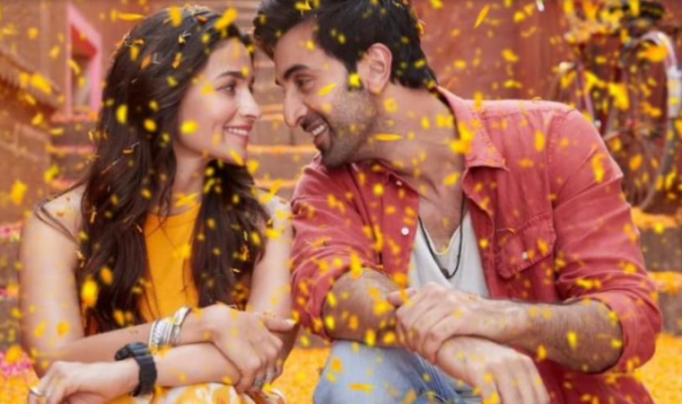 Ranbir and Alia's movie teaser released before marriage, the couple was seen romancing