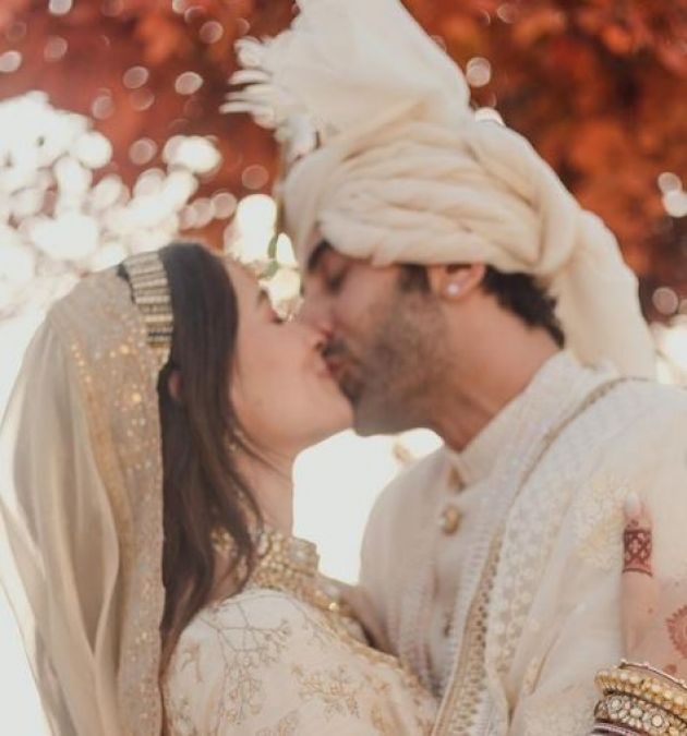 Alia-Ranbir sold the rights of wedding footage for 110 crores!