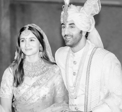 Amidst Alia-Ranbir's wedding, Sunil Grover shares pictures of actor's first bride, everyone shocked
