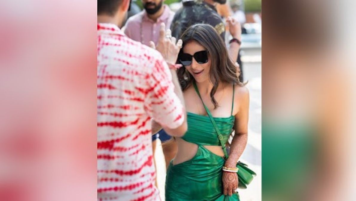 Mouni Roy looks even more beautiful in a green dress