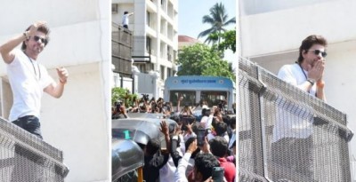 People thronged in front of 'Mannat', crazy about getting a glimpse of Shahrukh Khan