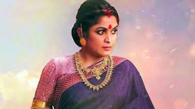 बॉलीवुड फिल्मों में काम कर चुकी हैं बाहुबली की मां 'शिवगामी'