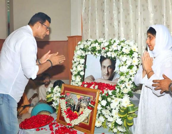 दिवंगत इंदर कुमार की प्रार्थना सभा में बॉलीवुड के बड़े स्टार्स रहे गायब