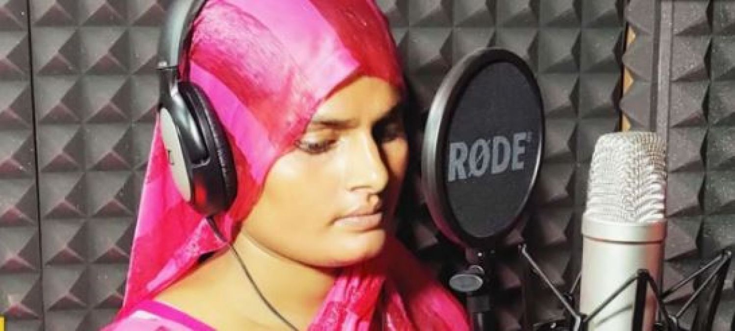 हर-हर शंभू गाने वालीं फरमानी नाज को सम्मानित करेगा मुस्लिम संगठन