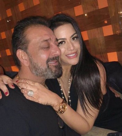 Sanjay Dutt's daughter raises internet temperature with her glamorous photos