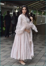 Nora Fatehi pairs her anarkali suit with Rs 3000 juttis