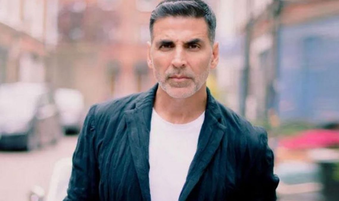 Akshay Kumar is requesting from Bollywood Stars for this work!