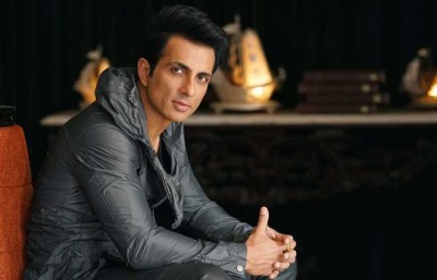 Sonu Sood to be seen alongside THIS famous actress in 'Saath Kya Bhaaoge'