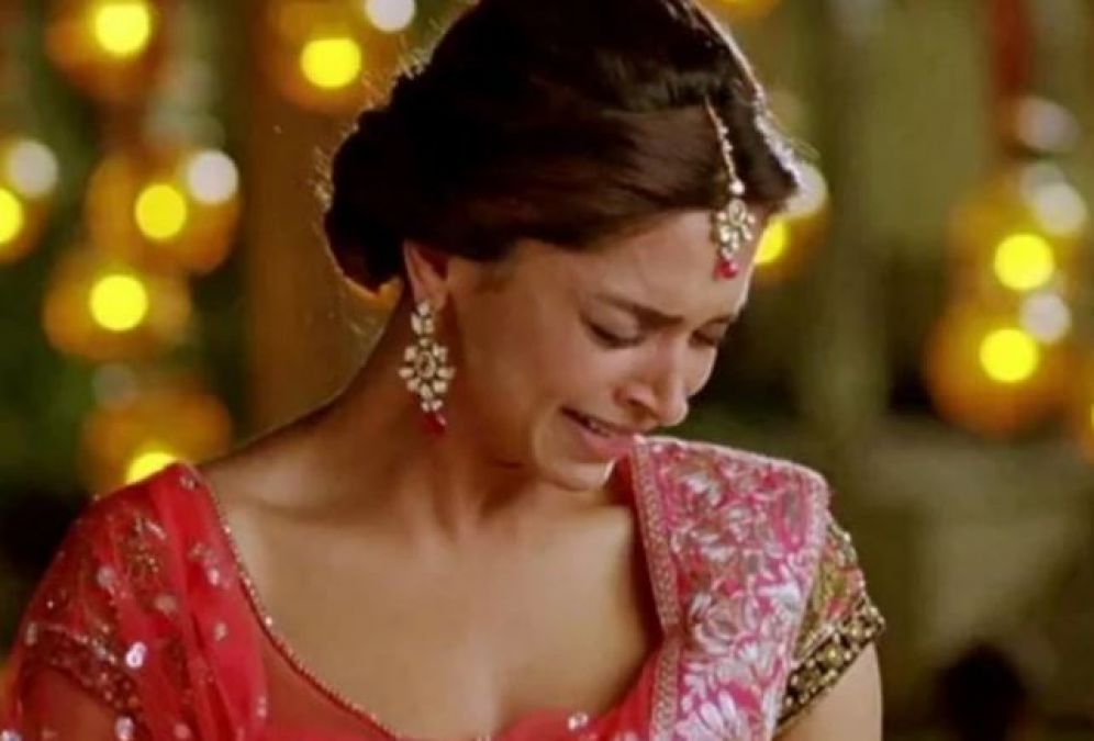 After the breakup from Ranbir, It was Deepika's condition, said, 
