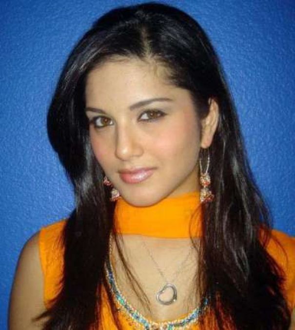 Sunny Leone looked something like this at the age of 16, photos went viral!