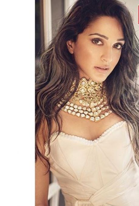 Kabir Singh's Preeti showed off her sexy cleavage in a new sassy photoshoot!