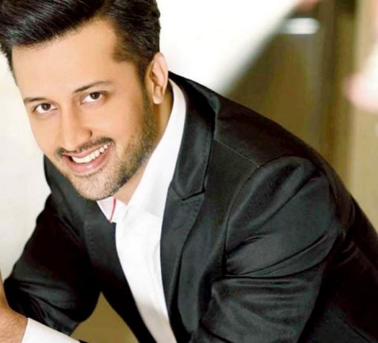 In his post, Atif Aslam got surrounded by trouble as soon as he mentioned about Kashmir