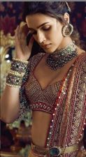Kriti Sanon soars temperatures high with her gorgeous Bridal photoshoot!