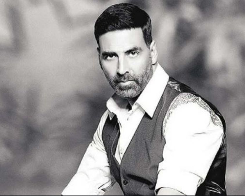 Akshay Kumar's make-up artist attacked by a leopard!