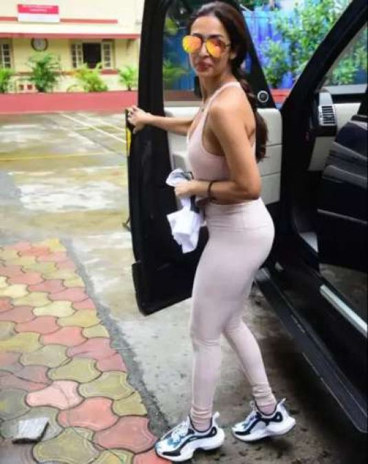Malaika's Gym Look goes Viral, See her Hotness!
