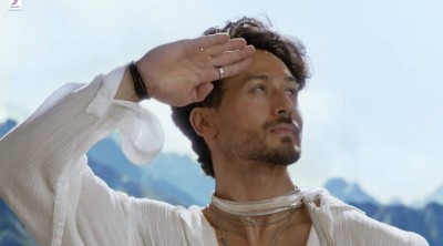 Wait for the end! Tiger Shroff's first Hindi song 'Vande Mataram' released