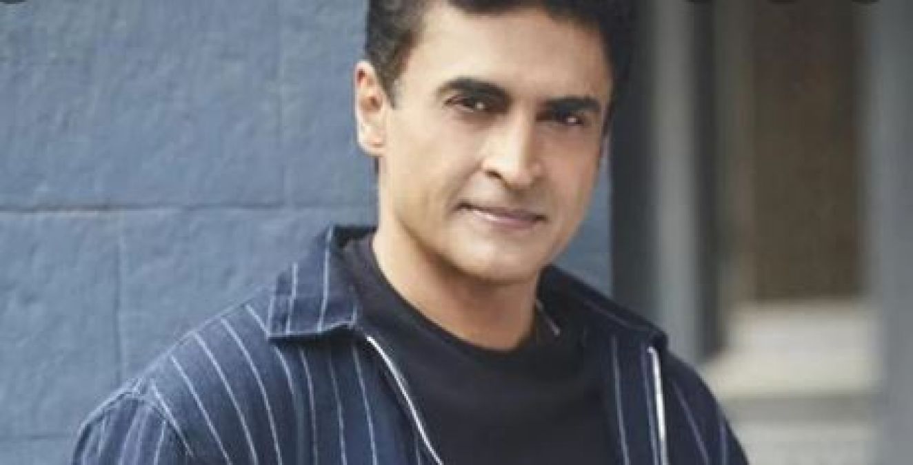 Mohnish Bahl never watches his mother's films, earned fame from TV to Bollywood