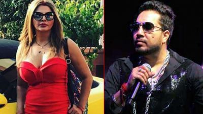 'How can you sell yourself for just a little money ?', Rakhi Sawant slams singer Mika Singh