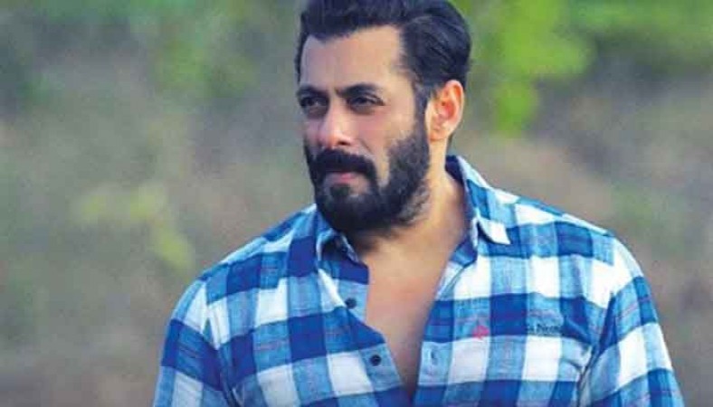 Salman extends wishes to fans on this occasion on Independence Day