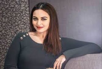 Sonakshi celebrates two joys together, shared the video!