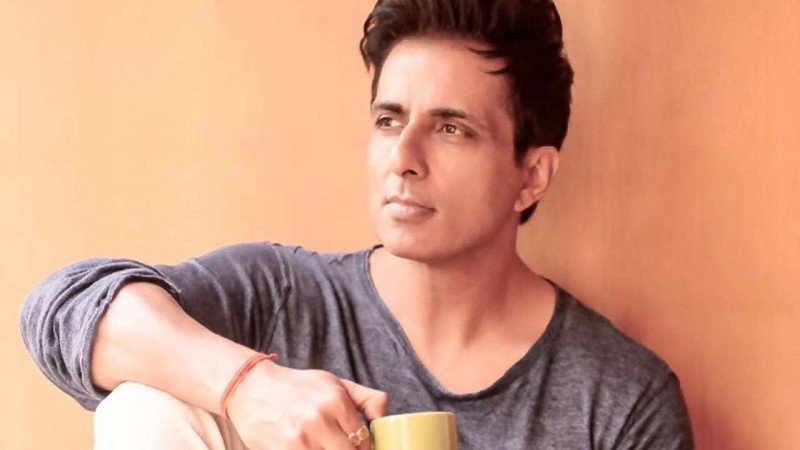Sonu Sood released figures of people seeking daily help for the first time