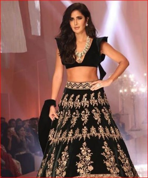 Katrina Kaif, who turned showstopper for Manish Malhotra, photos going viral!