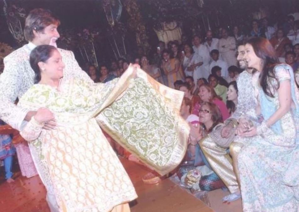 Amitabh-Jaya danced fiercely On Abhishek-Aishwarya's Wedding; See Photos 12 Years Later!